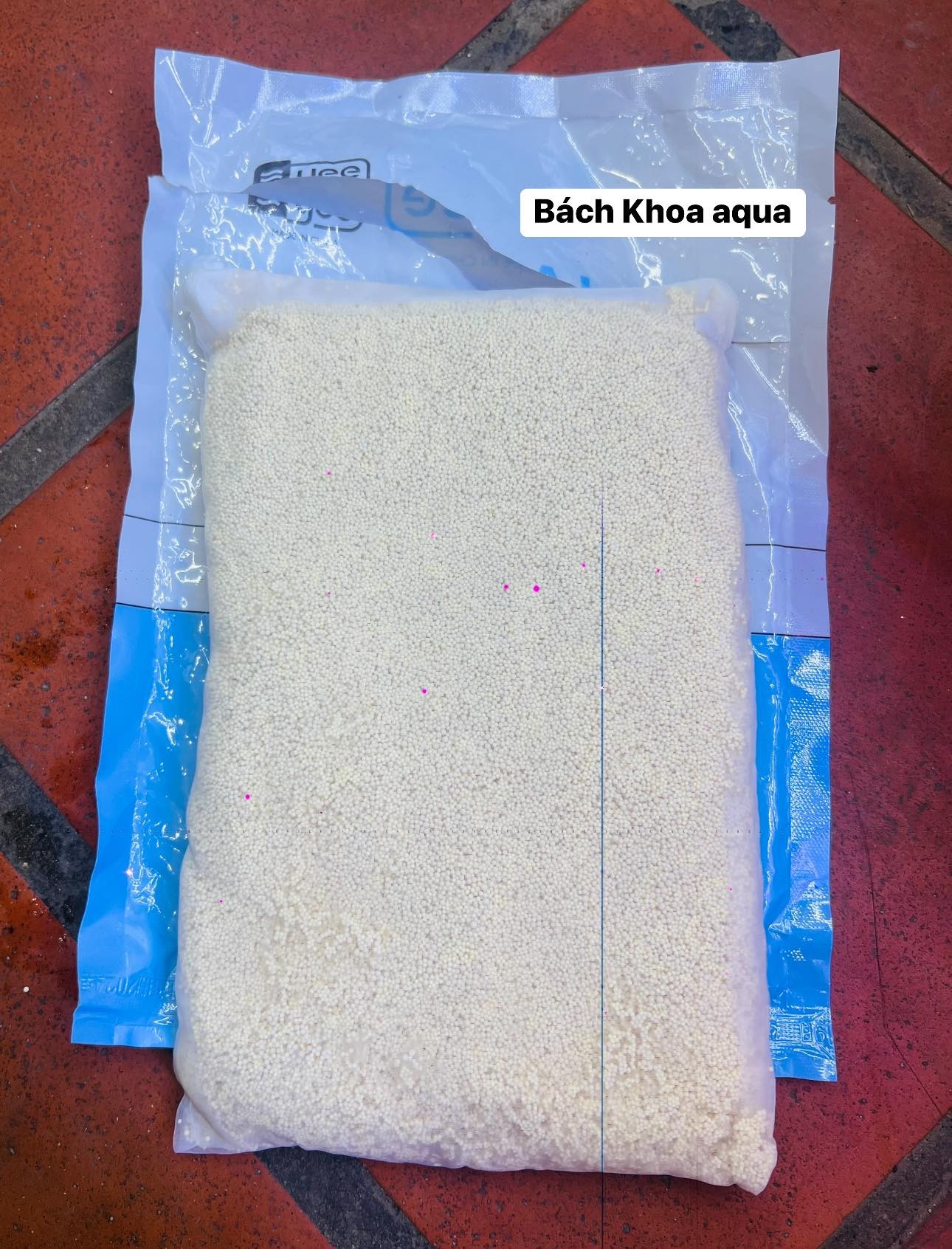 Vật liệu lọc Purigen Yee khử màu nước bể cá